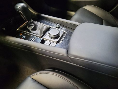 Used 2020 MAZDA MAZDA3 Hatchback w/ Preferred Package image 26