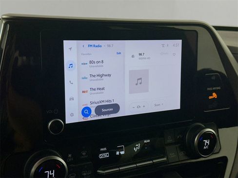 Used 2024 Toyota Highlander LE image 17