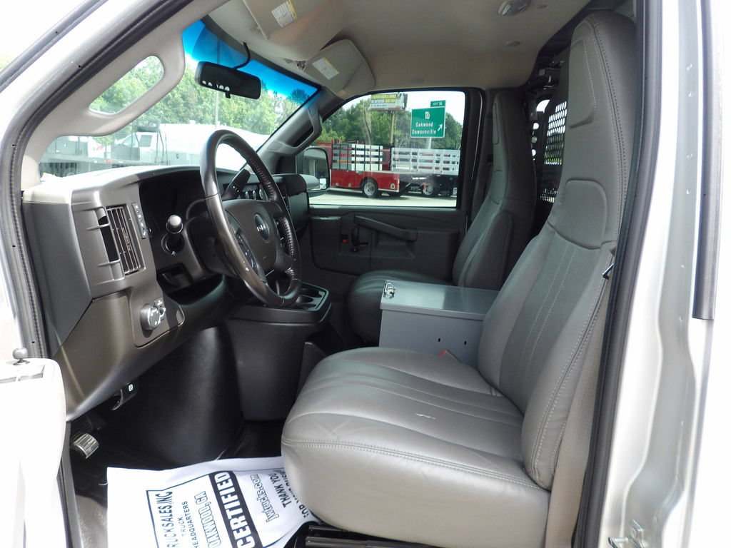 Used 2023 GMC Savana 2500 w/ Driver Convenience Package RWD image 17