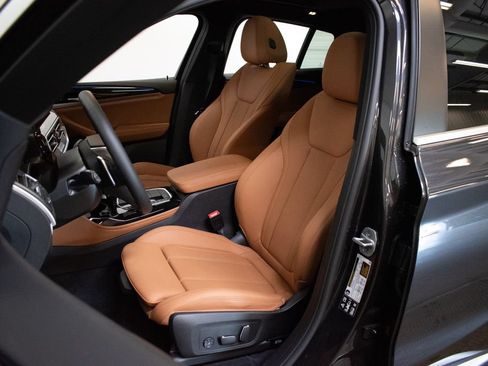 Certified 2025 BMW X4 xDrive30i w/ Premium Package AWD/4WD image 20