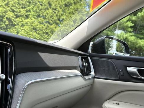 Certified 2023 Volvo S60 B5 Plus w/ Climate Package AWD/4WD image 18