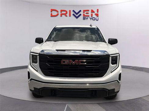 Used 2025 GMC Sierra 1500 Pro w/ Pro Value Package AWD/4WD image 9