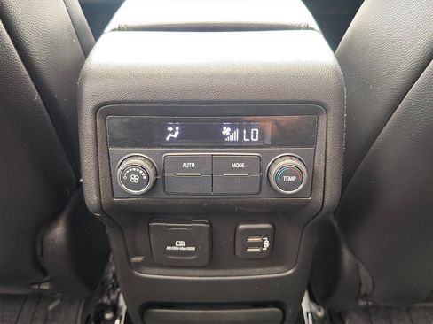 Used 2019 GMC Acadia SLT w/ LPO, Floor Liner Package AWD/4WD image 19