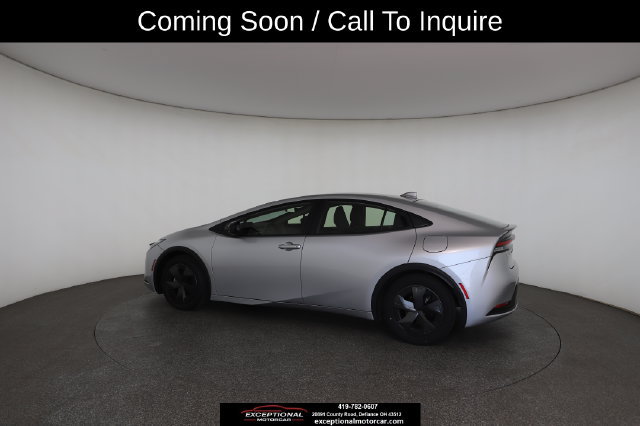Used 2025 Toyota Prius LE FWD image 16
