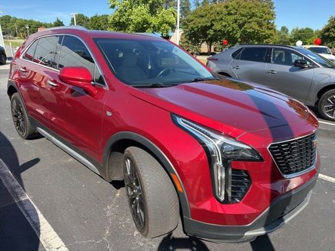 Used 2020 Cadillac XT4 Premium Luxury w/ Driver Assist Package FWD image 2