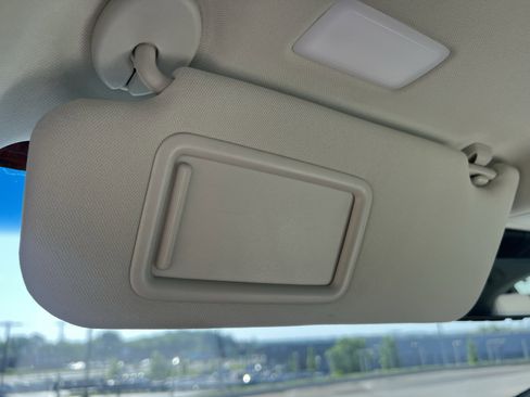 Used 2025 Lexus ES 350 Ultra Luxury w/ Accessory Package (Z2) FWD image 26