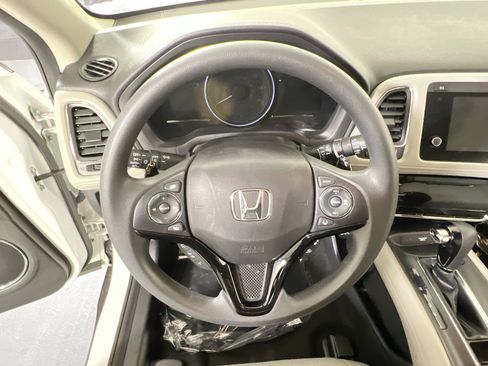 Used 2022 Honda HR-V EX image 11