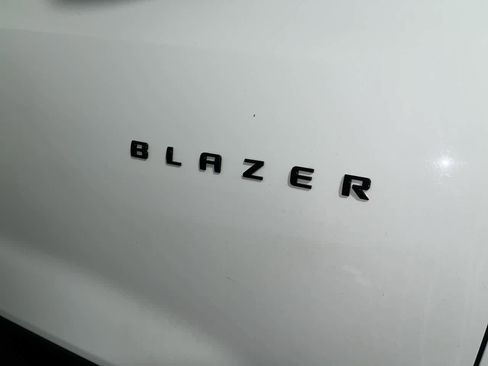 Used 2020 Chevrolet Blazer LT image 11