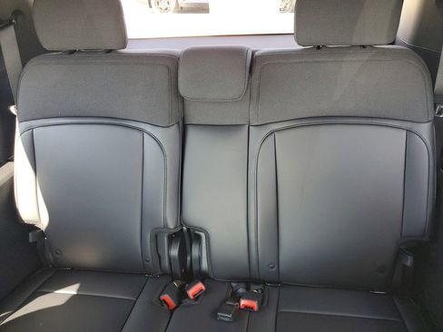 New 2027 Kia Telluride S image 24