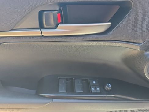 Used 2026 Toyota Camry LE FWD image 21