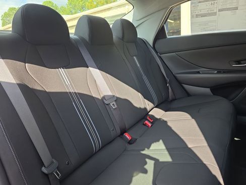 New 2026 Hyundai Elantra Blue image 19