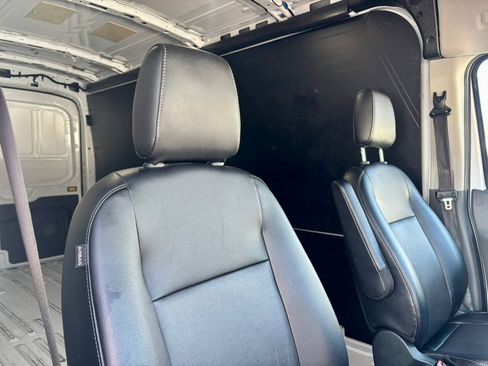 Used 2023 Ford Transit 250 Medium Roof image 16