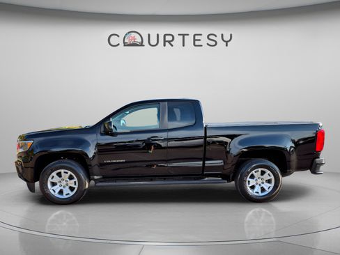 Used 2021 Chevrolet Colorado LT w/ Fleet Safety Package RWD image 2