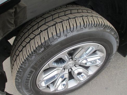 Used 2020 RAM 1500 Laramie image 12