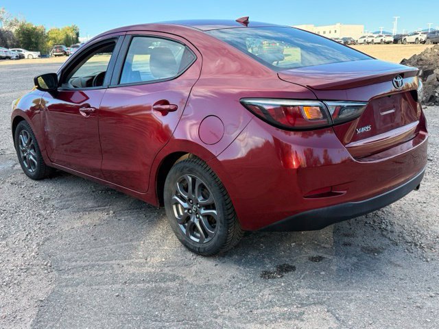 Used 2019 Toyota Yaris LE FWD image 2