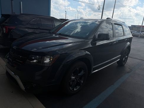 Used 2018 Dodge Journey Crossroad AWD/4WD image 2