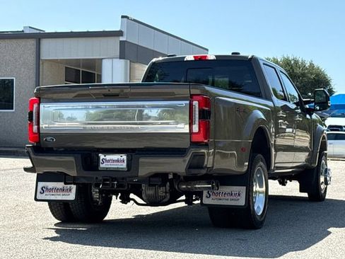 Used 2026 Ford F450 Platinum w/ Platinum Plus Package AWD/4WD image 10