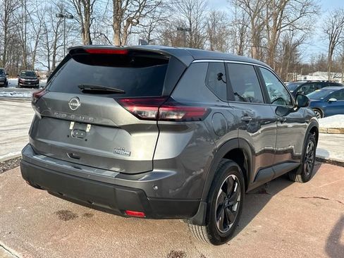 Used 2026 Nissan Rogue SV w/ Cold Weather Package image 5