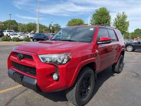 Used 2019 Toyota 4Runner TRD Off-Road Premium AWD/4WD image 4