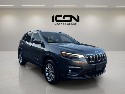 Used 2019 Jeep Cherokee Latitude Plus w/ Cold Weather Group image 7