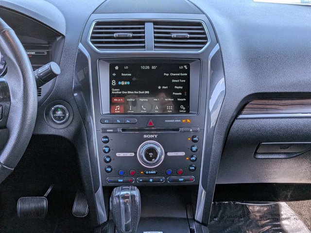 Used 2018 Ford Explorer Limited w/ Equipment Group 301A FWD image 18