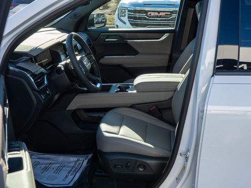 New 2026 GMC Acadia Elevation w/ Elevation Premium Package image 18