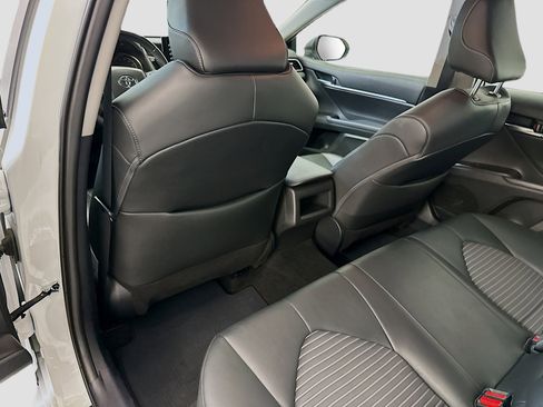 Used 2024 Toyota Camry SE FWD image 28