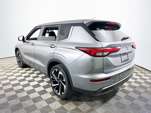 Used 2024 Mitsubishi Outlander SE FWD image 5