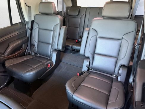 Used 2019 Chevrolet Tahoe LT RWD image 9