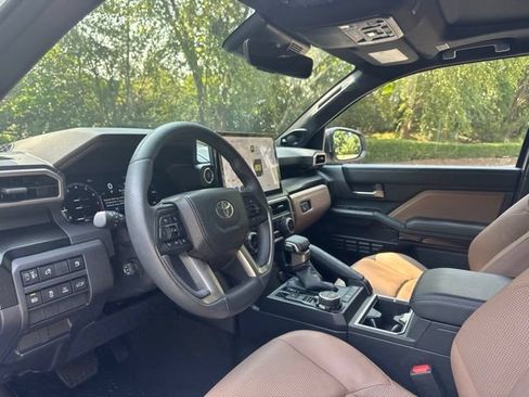 Used 2026 Toyota 4Runner Limited AWD/4WD image 11