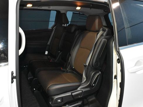 Used 2026 Honda Odyssey Elite image 20
