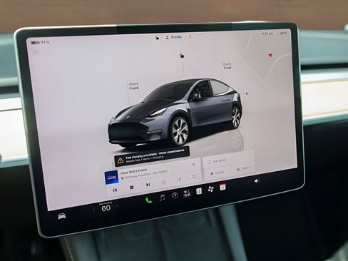 Used 2023 Tesla Model Y AWD image 14