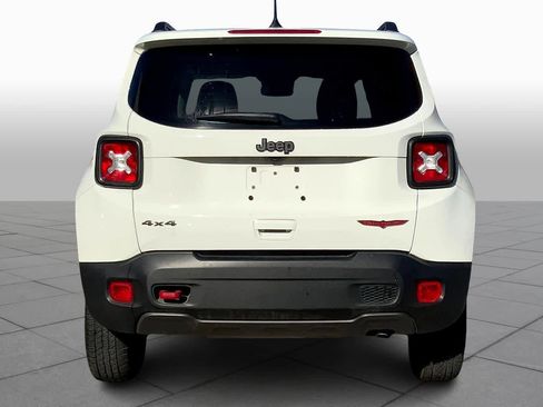 Used 2022 Jeep Renegade Trailhawk image 5