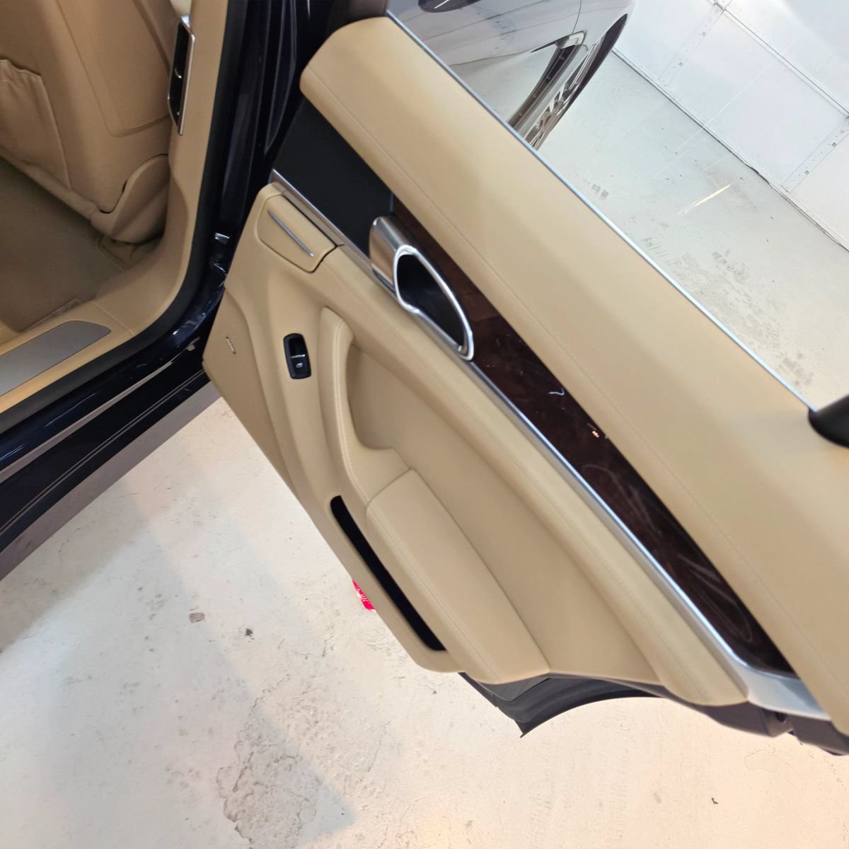 Used 2016 Porsche Panamera 4S AWD/4WD image 28