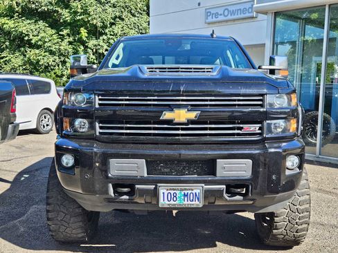 Used 2018 Chevrolet Silverado 2500 LTZ w/ Duramax Plus Package AWD/4WD image 6