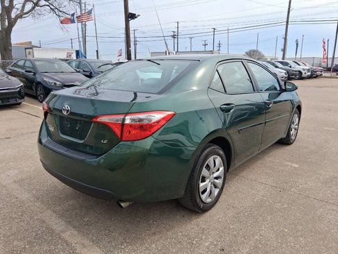 Used 2015 Toyota Corolla LE image 9