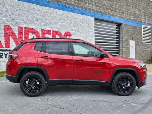 New 2026 Jeep Compass Latitude AWD/4WD image 8