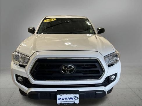 Used 2023 Toyota Tacoma SR5 w/ SX Package AWD/4WD image 9