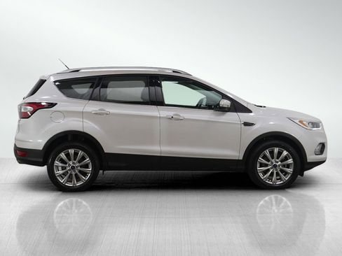 Used 2017 Ford Escape Titanium image 6