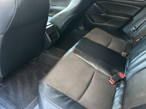 Used 2018 Honda Accord Sport image 13