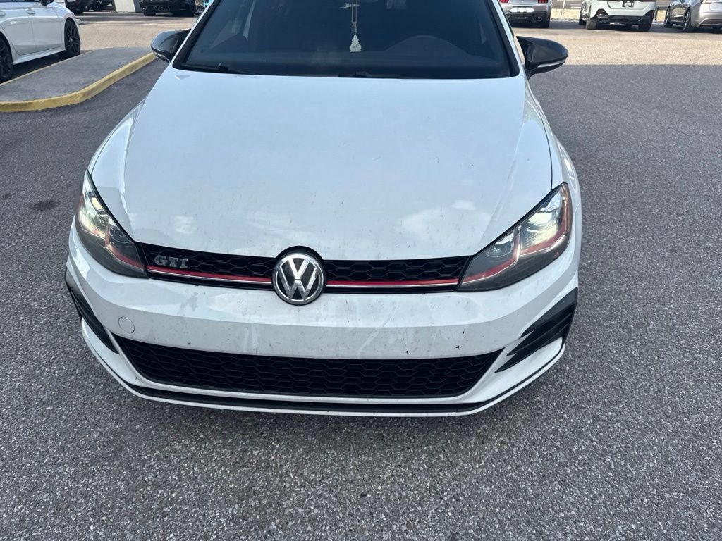 Used 2018 Volkswagen GTI SE FWD image 2