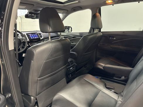 Used 2017 Honda Pilot Elite image 34