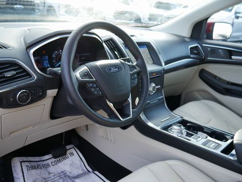 Used 2019 Ford Edge Titanium w/ Equipment Group 301A image 17