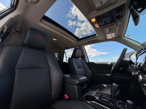 Used 2020 Toyota 4Runner Venture image 28