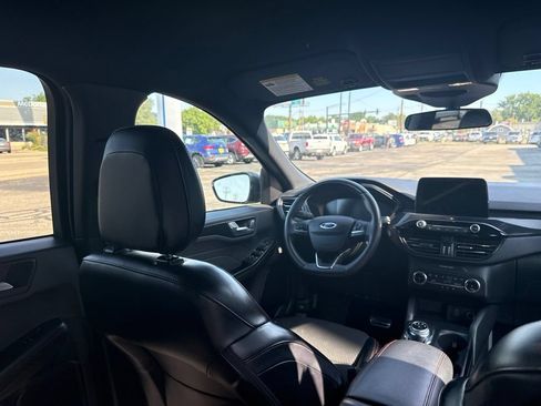 Used 2024 Ford Escape ST-Line AWD/4WD image 32