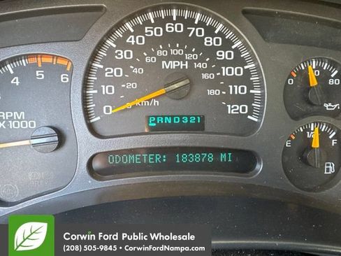 Used 2004 GMC Sierra 2500 SLT AWD/4WD image 9