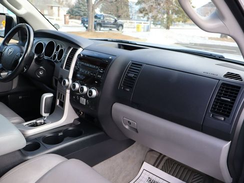 Used 2008 Toyota Sequoia Limited image 17