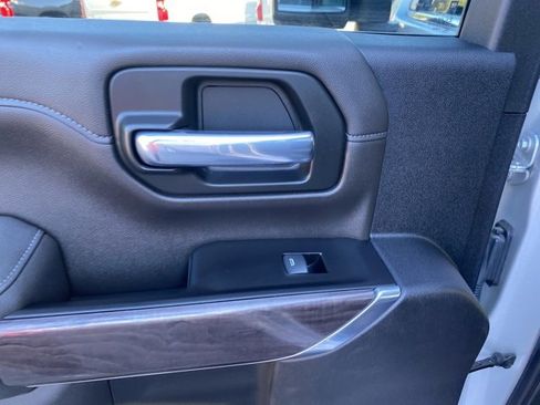 Used 2022 Chevrolet Silverado 3500 LTZ image 27