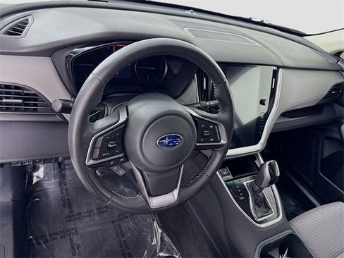 Used 2022 Subaru Outback Premium w/ Popular Package #1 image 9