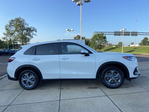 New 2026 Honda HR-V LX image 12